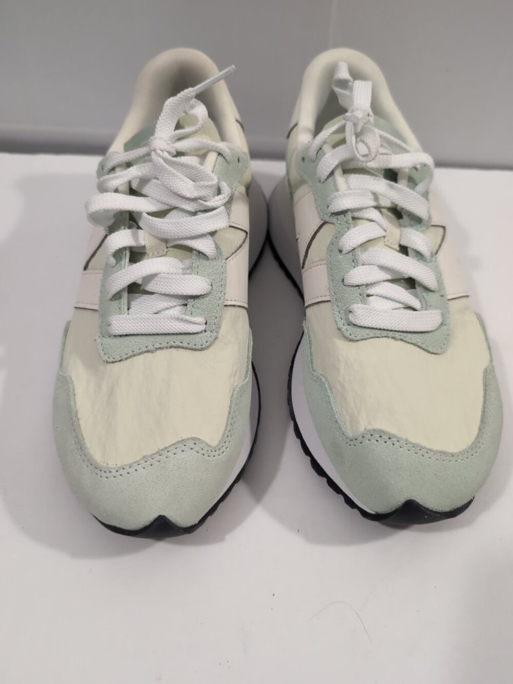 New Balance Classics 237v1 Women's Size 7.5 Mineral/Sea Water Sneakers NWB - Picture 2 of 8